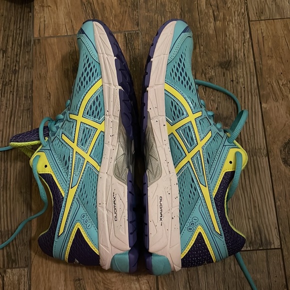 Women’s ASICS running shoes - Picture 8 of 8